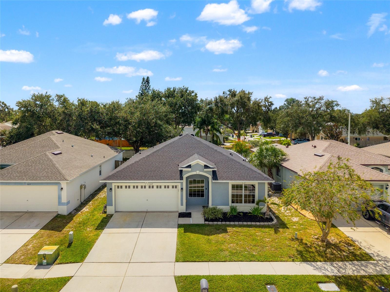 Single Family Residence in RIVERVIEW, FL - Daniel Dourado