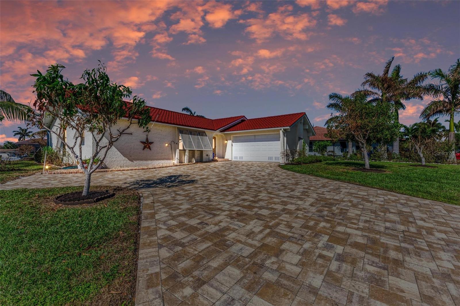 Single Family Residence em PUNTA GORDA, FL - Daniel Dourado