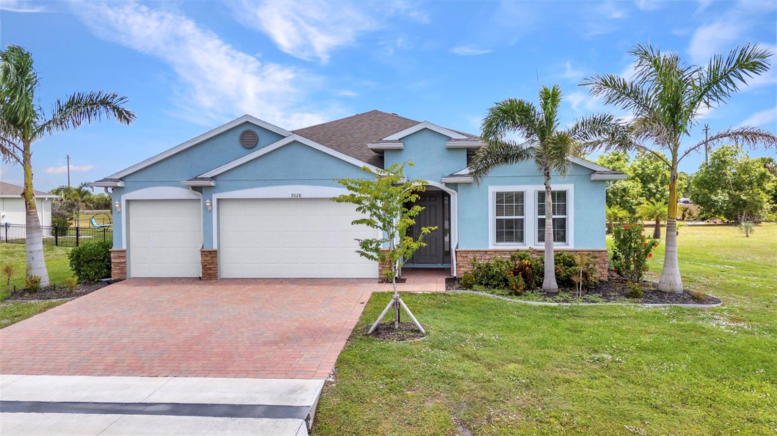 Single Family Residence em PUNTA GORDA, FL - Daniel Dourado
