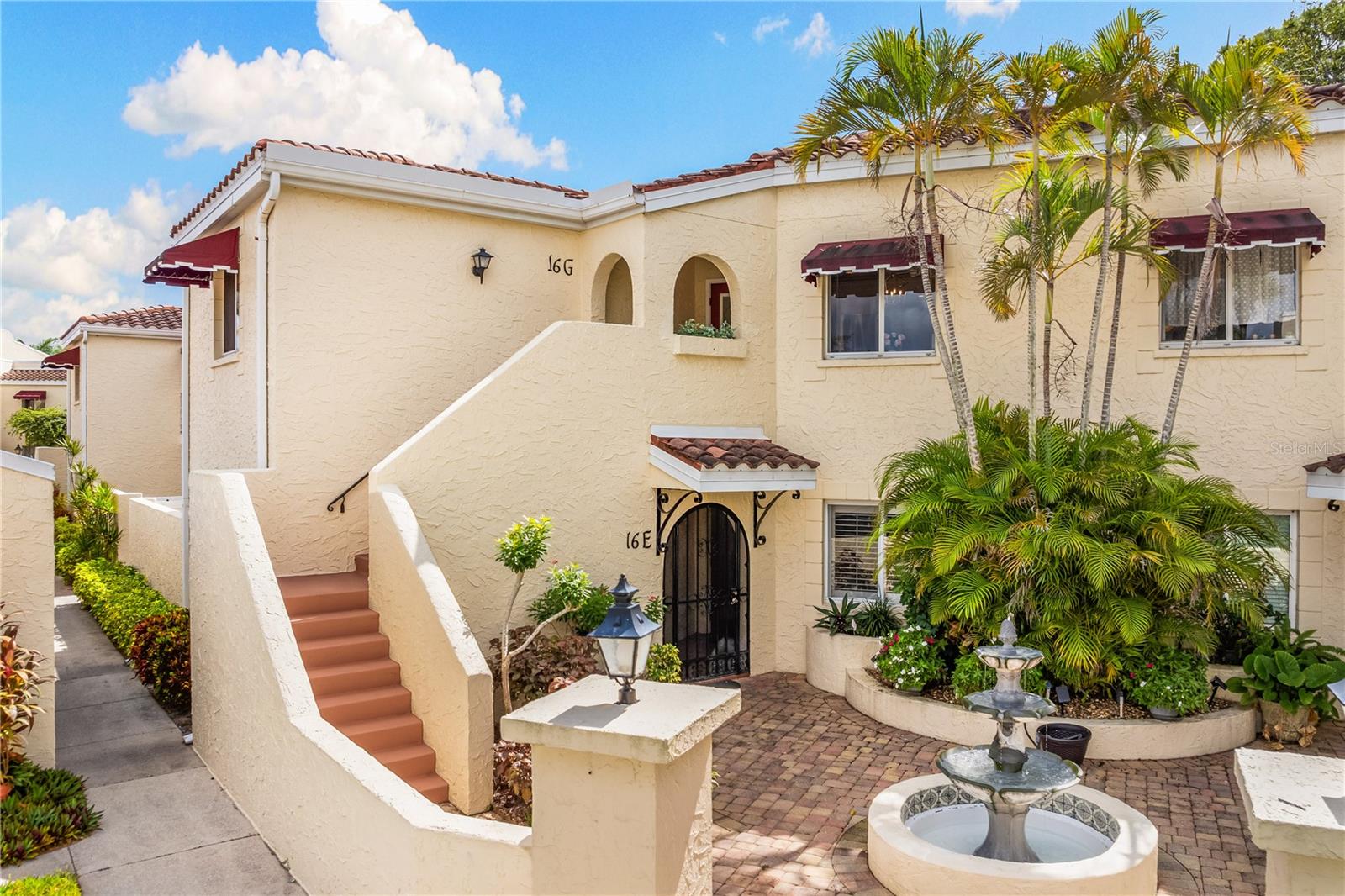 Condominium in BRADENTON, FL - Daniel Dourado