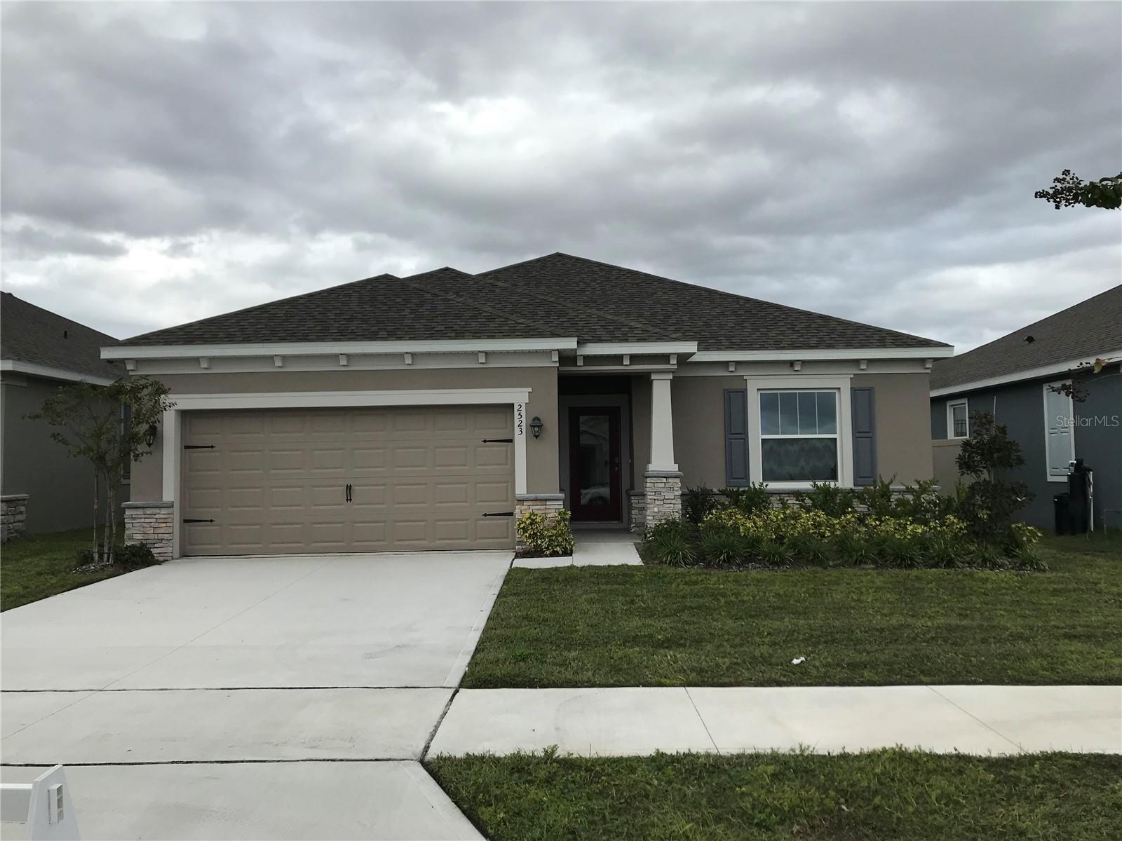 Single Family Residence em LAKE ALFRED, FL - Daniel Dourado