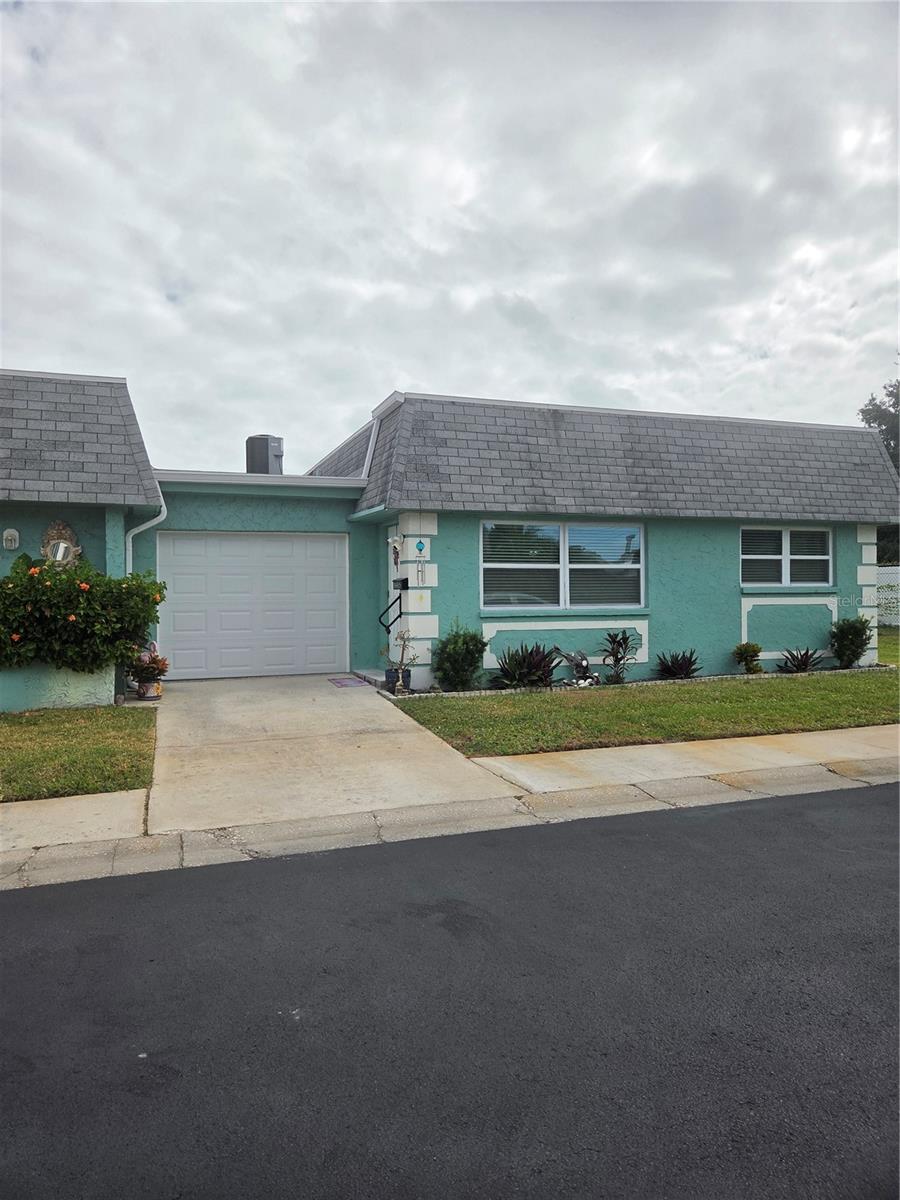 Condominium em PINELLAS PARK, FL - Daniel Dourado