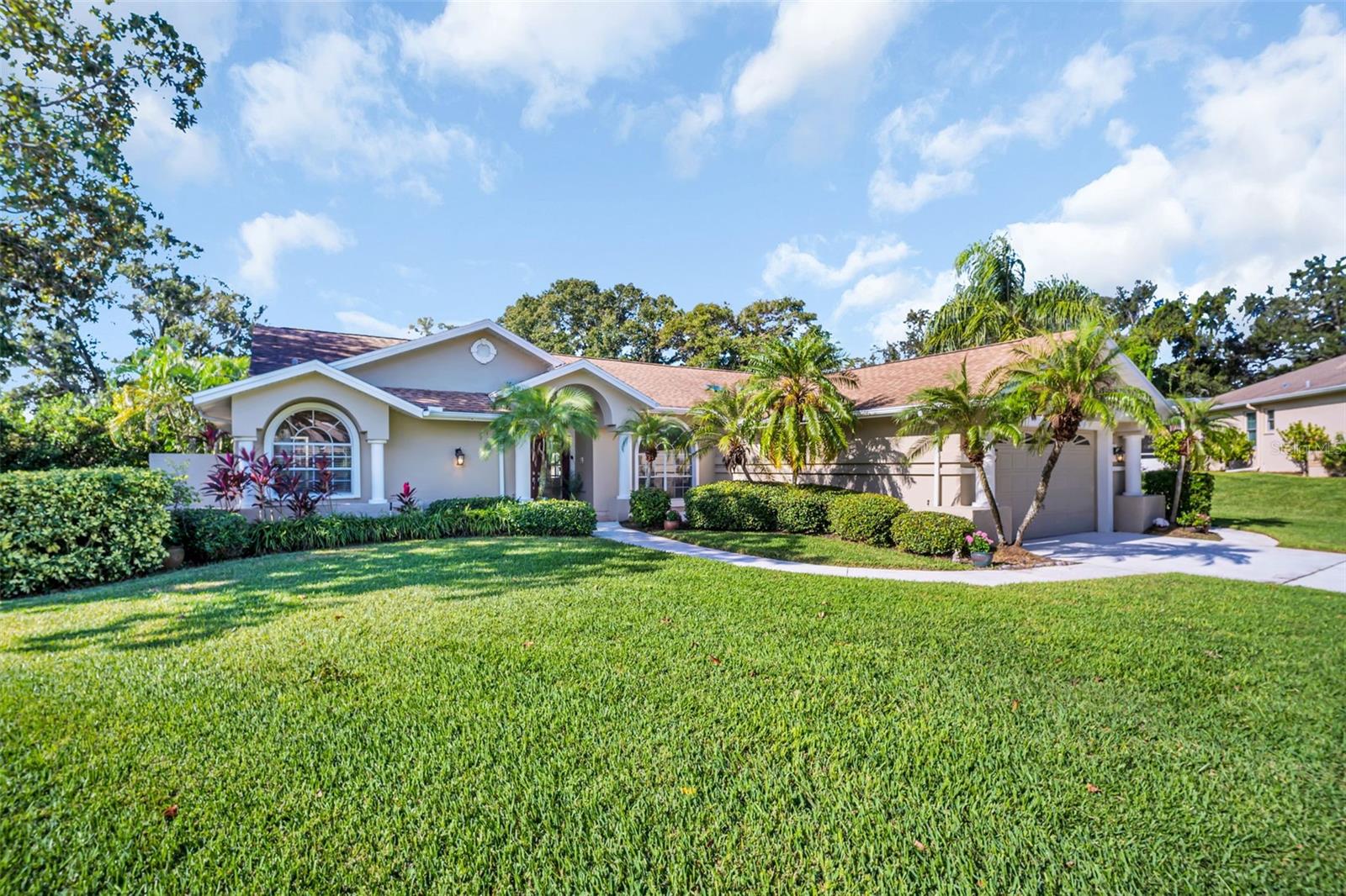 Single Family Residence in PALM HARBOR, FL - Daniel Dourado