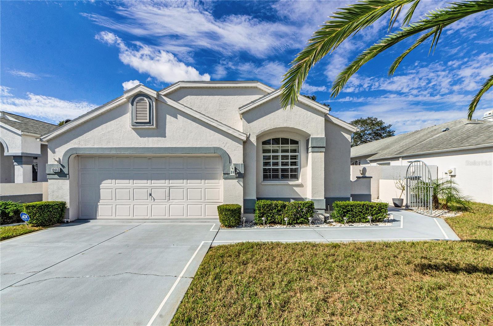 Single Family Residence em SPRING HILL, FL - Daniel Dourado