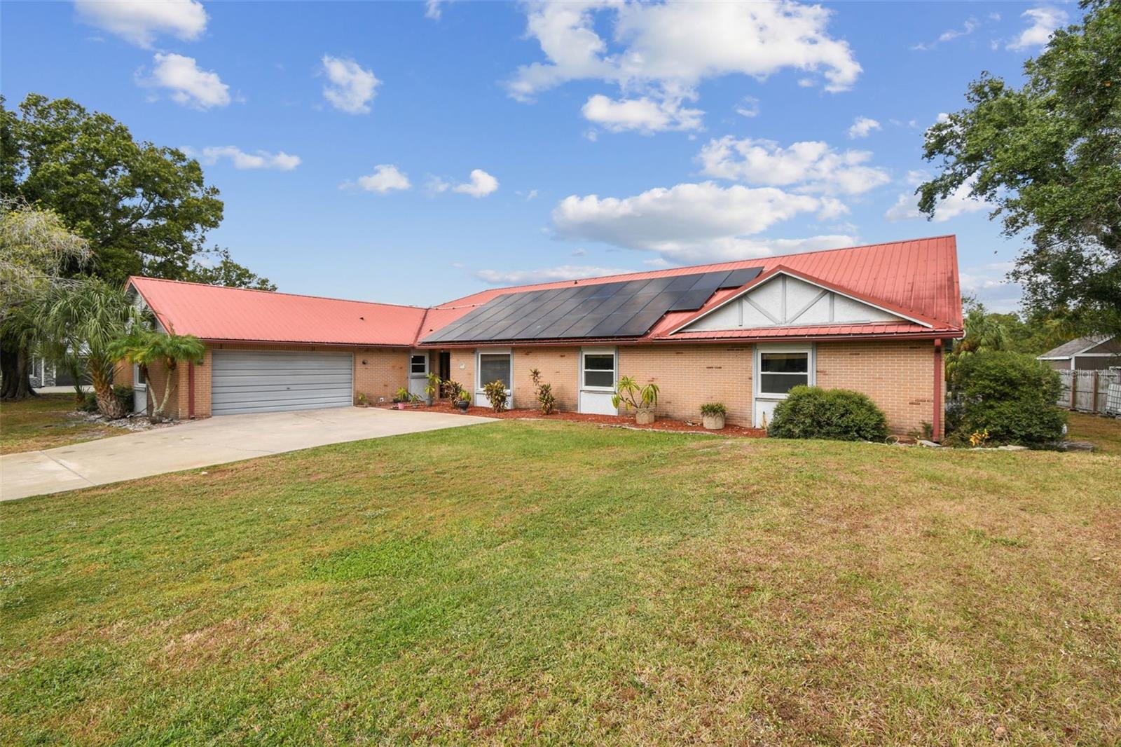 Single Family Residence in RIVERVIEW, FL - Daniel Dourado