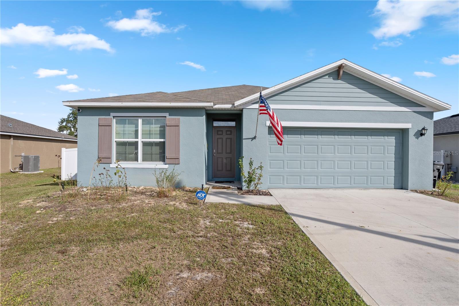 Single Family Residence in POINCIANA, FL - Daniel Dourado