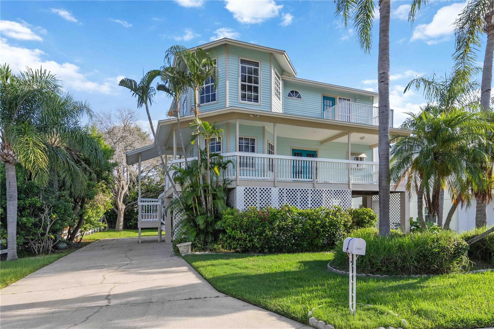 Single Family Residence em SEMINOLE, FL - Daniel Dourado