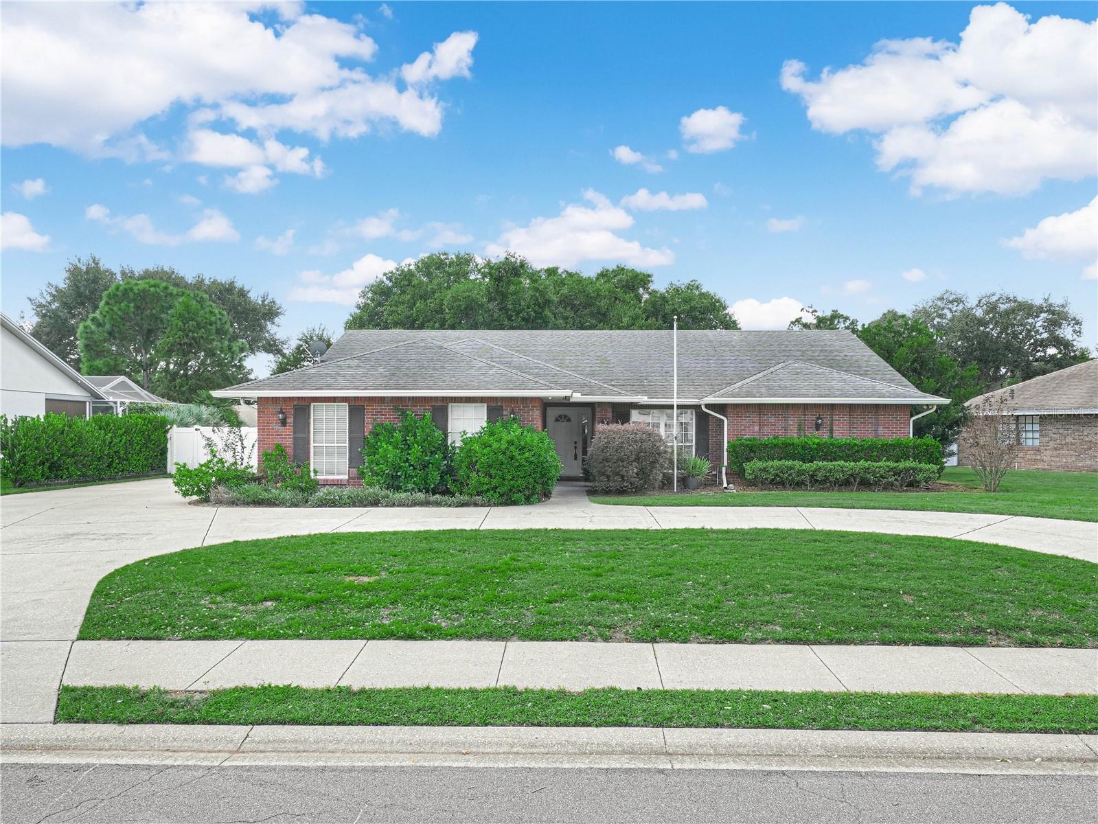 Single Family Residence in LAKELAND, FL - Daniel Dourado