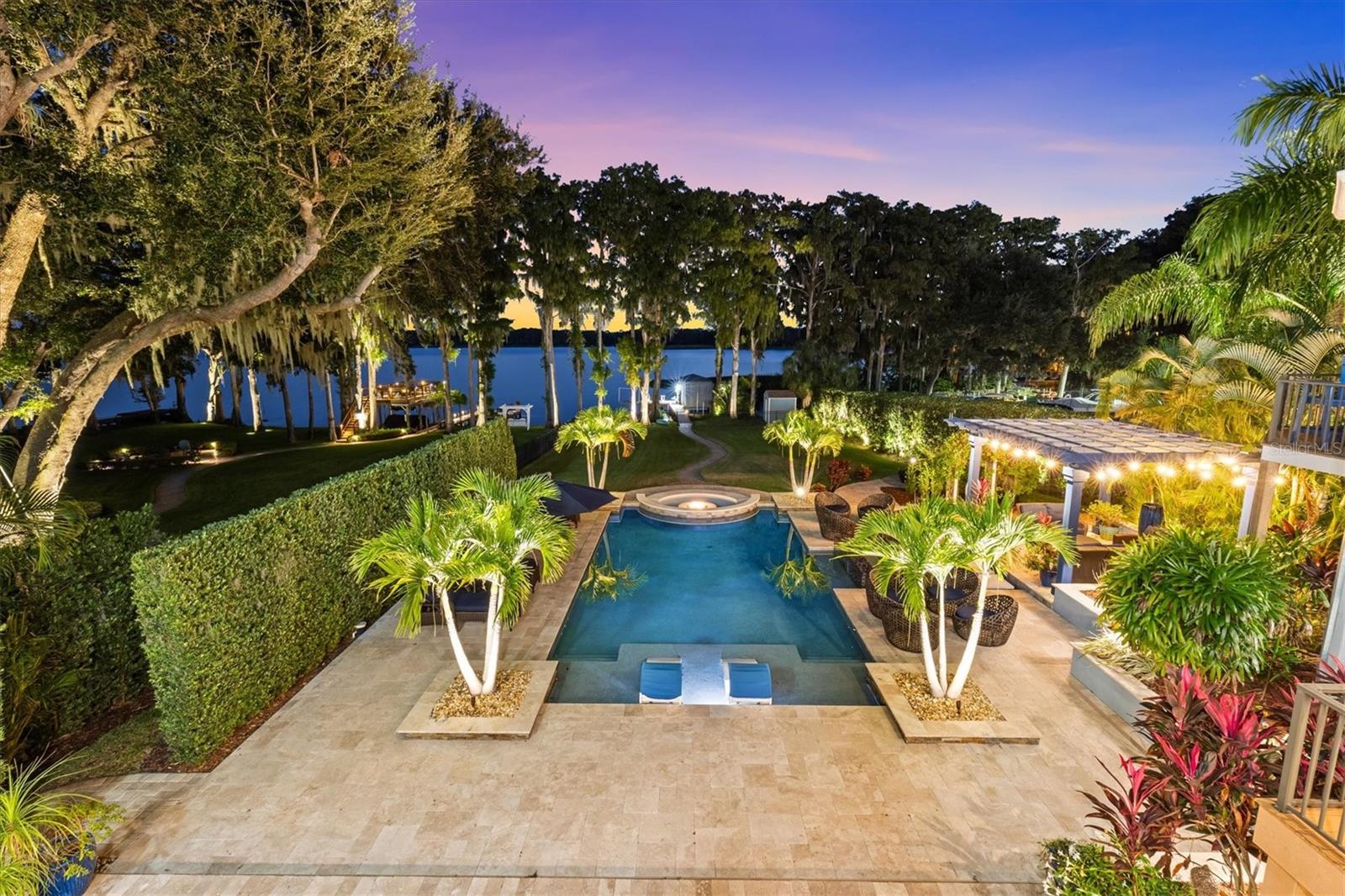 Single Family Residence in PALM HARBOR, FL - Daniel Dourado