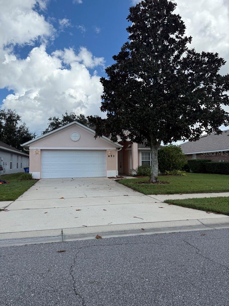 Single Family Residence em EDGEWATER, FL - Daniel Dourado