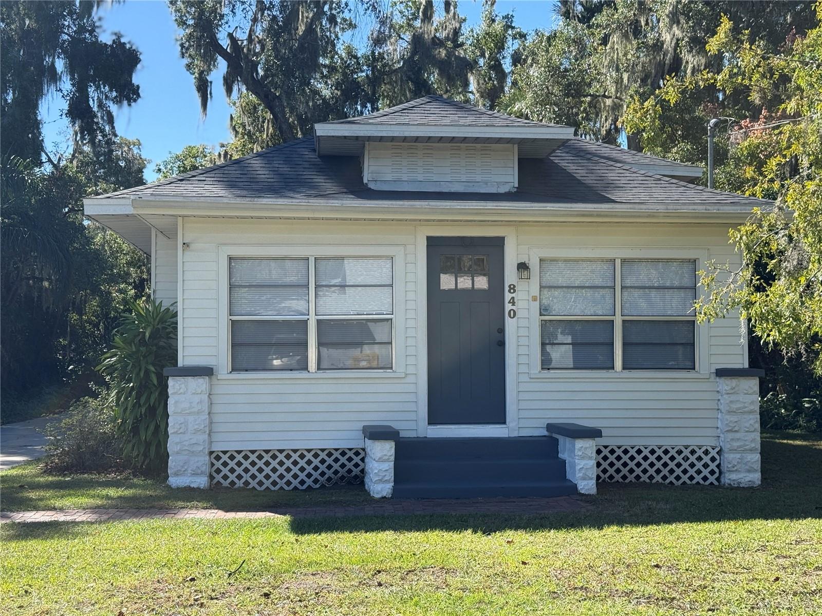 Single Family Residence em MOUNT DORA, FL - Daniel Dourado