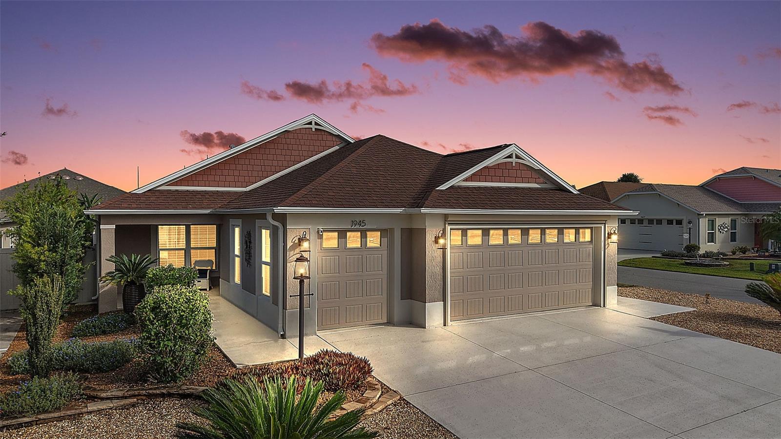 Single Family Residence em THE VILLAGES, FL - Daniel Dourado