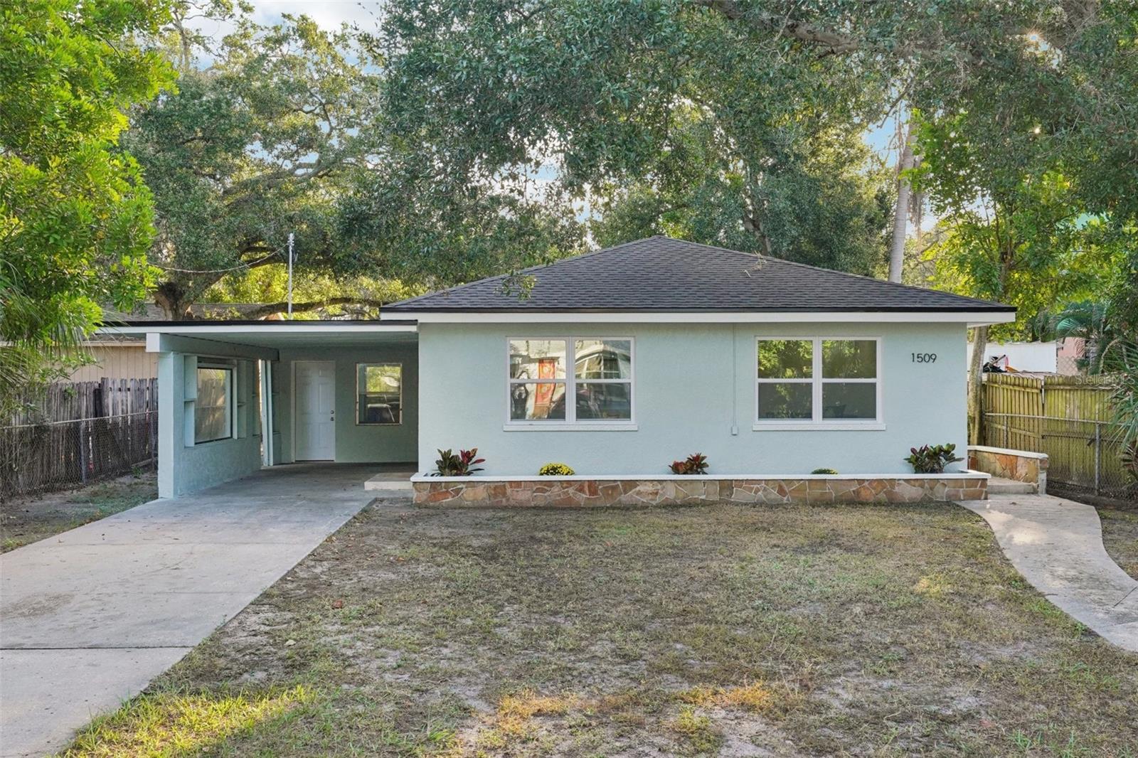 Single Family Residence em CLEARWATER, FL - Daniel Dourado