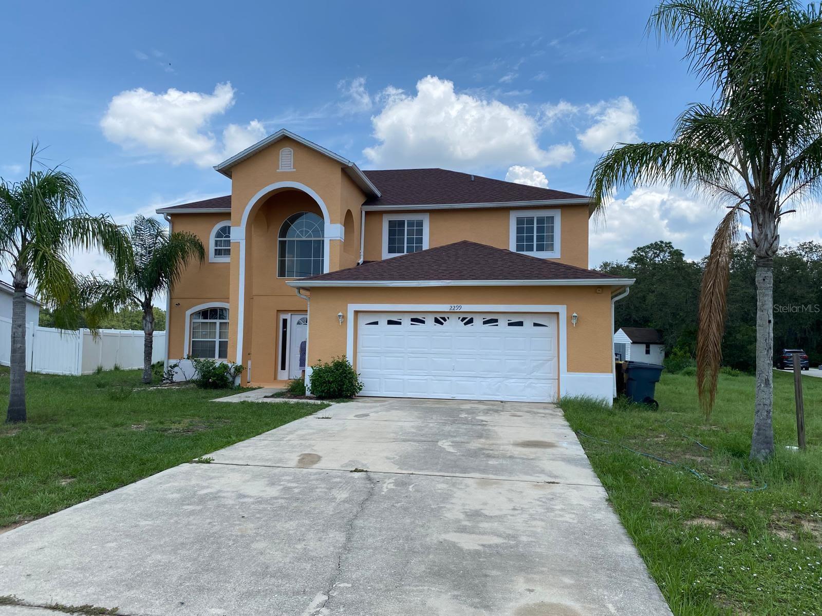 Single Family Residence in POINCIANA, FL - Daniel Dourado