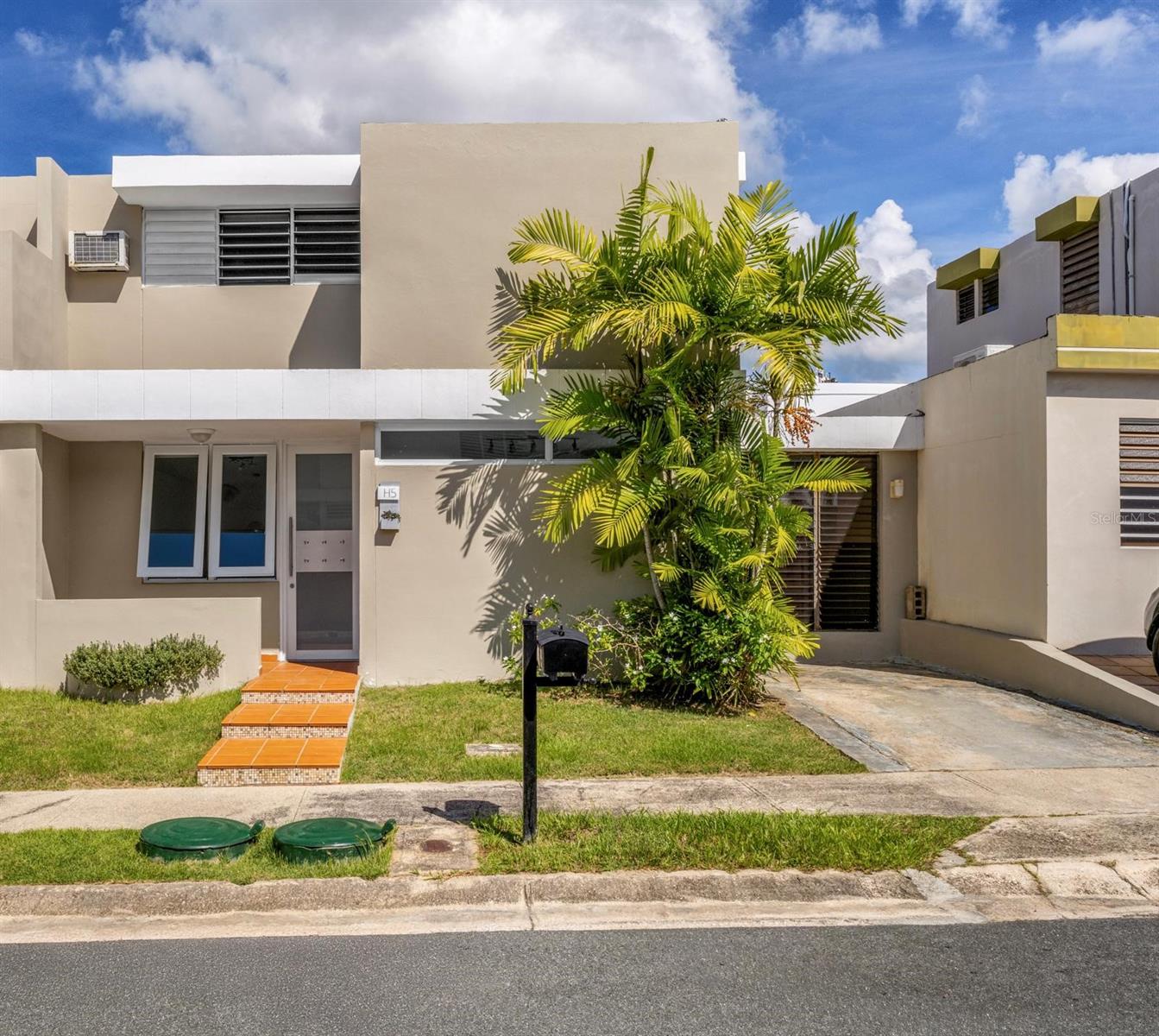 Townhouse em BAYAMON, PR - Daniel Dourado