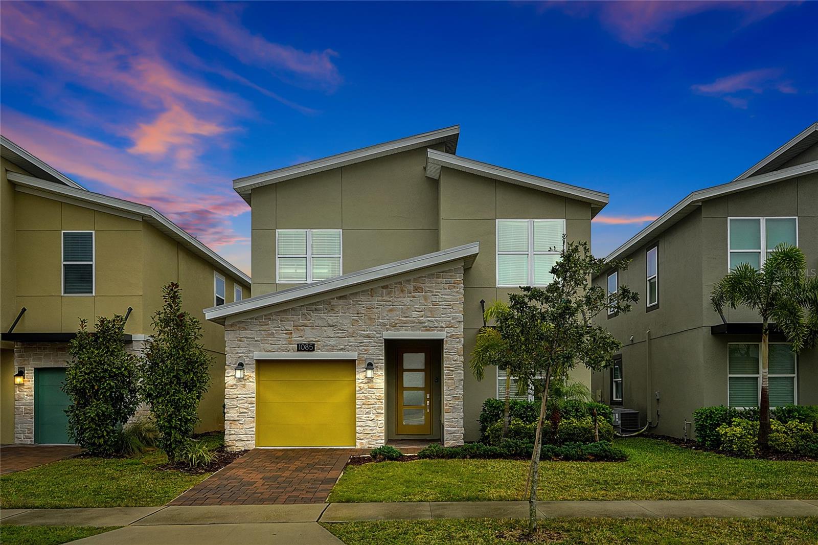 Single Family Residence em DAVENPORT, FL - Daniel Dourado