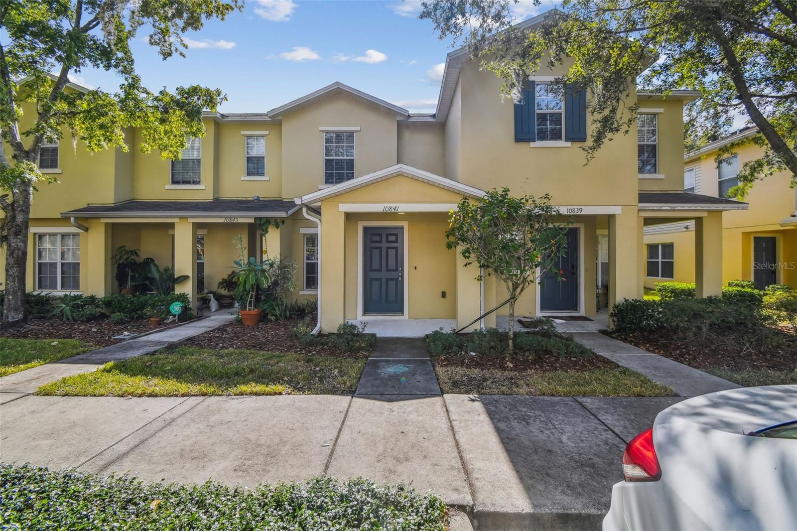 Townhouse in RIVERVIEW, FL - Daniel Dourado