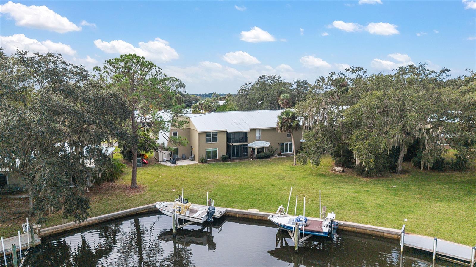 Condominium in CRYSTAL RIVER, FL - Daniel Dourado