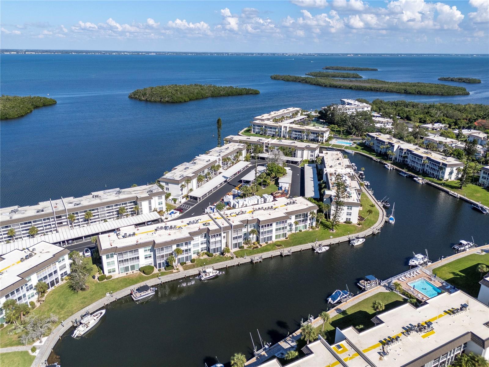 Condominium in LONGBOAT KEY, FL - Daniel Dourado