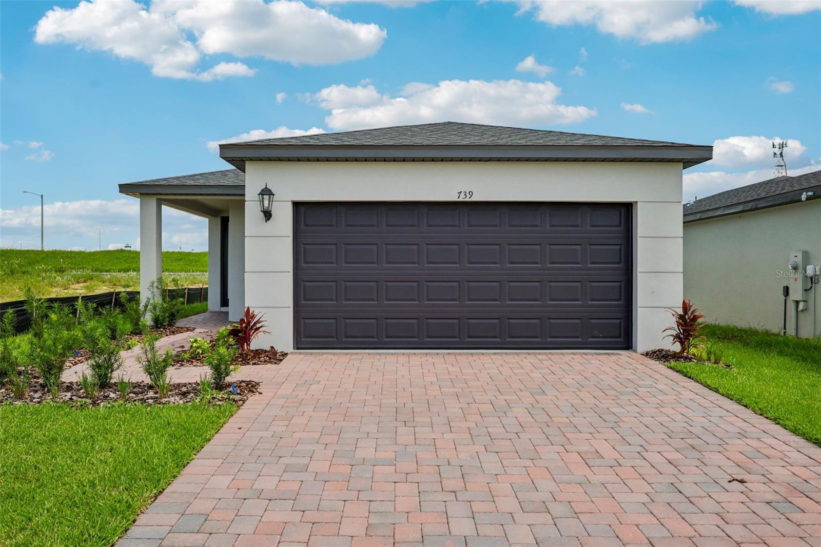 Single Family Residence in HAINES CITY, FL - Daniel Dourado