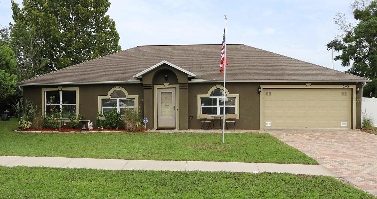 Single Family Residence in SPRING HILL, FL - Daniel Dourado