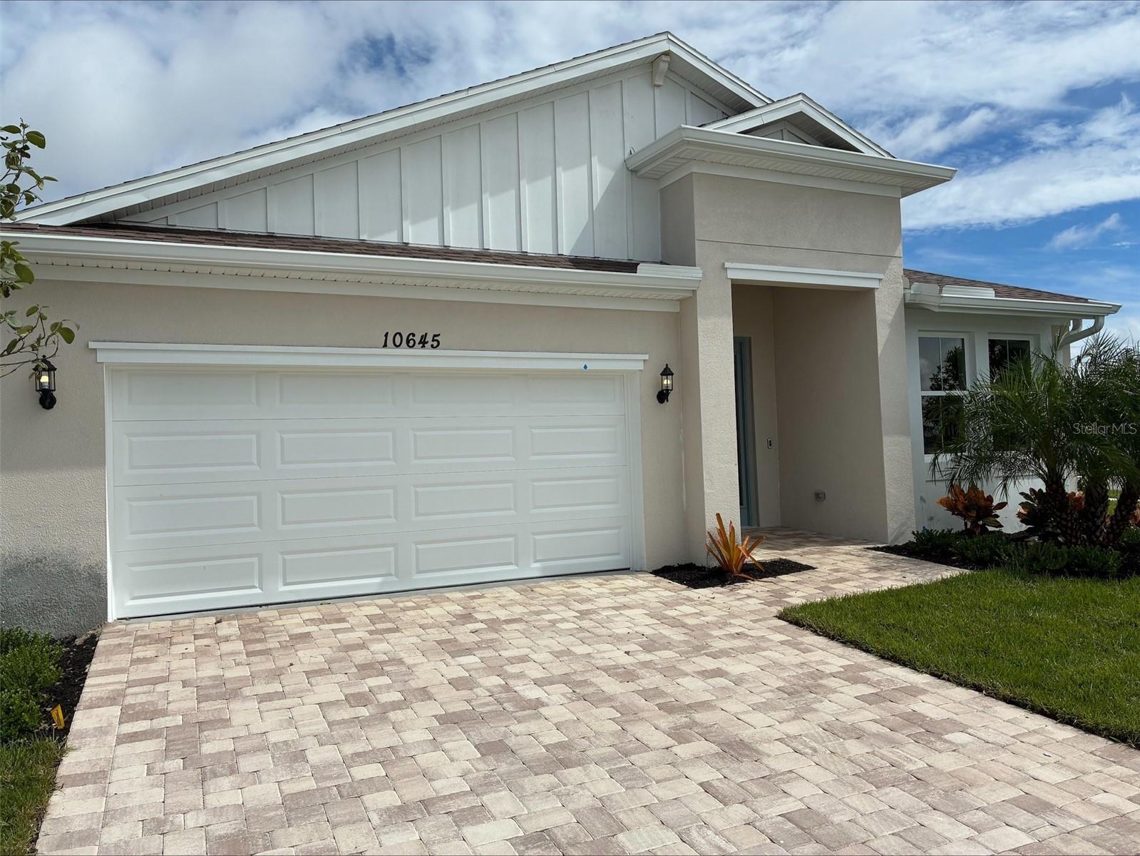 Single Family Residence em PORT ST LUCIE, FL - Daniel Dourado