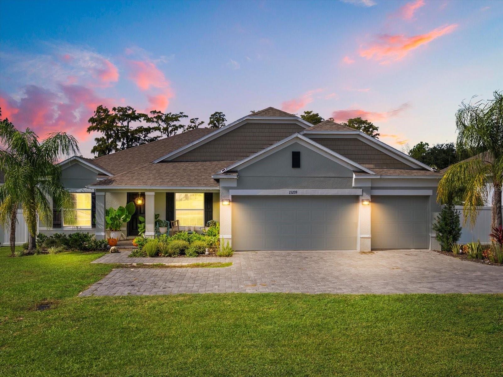 Single Family Residence in GROVELAND, FL - Daniel Dourado