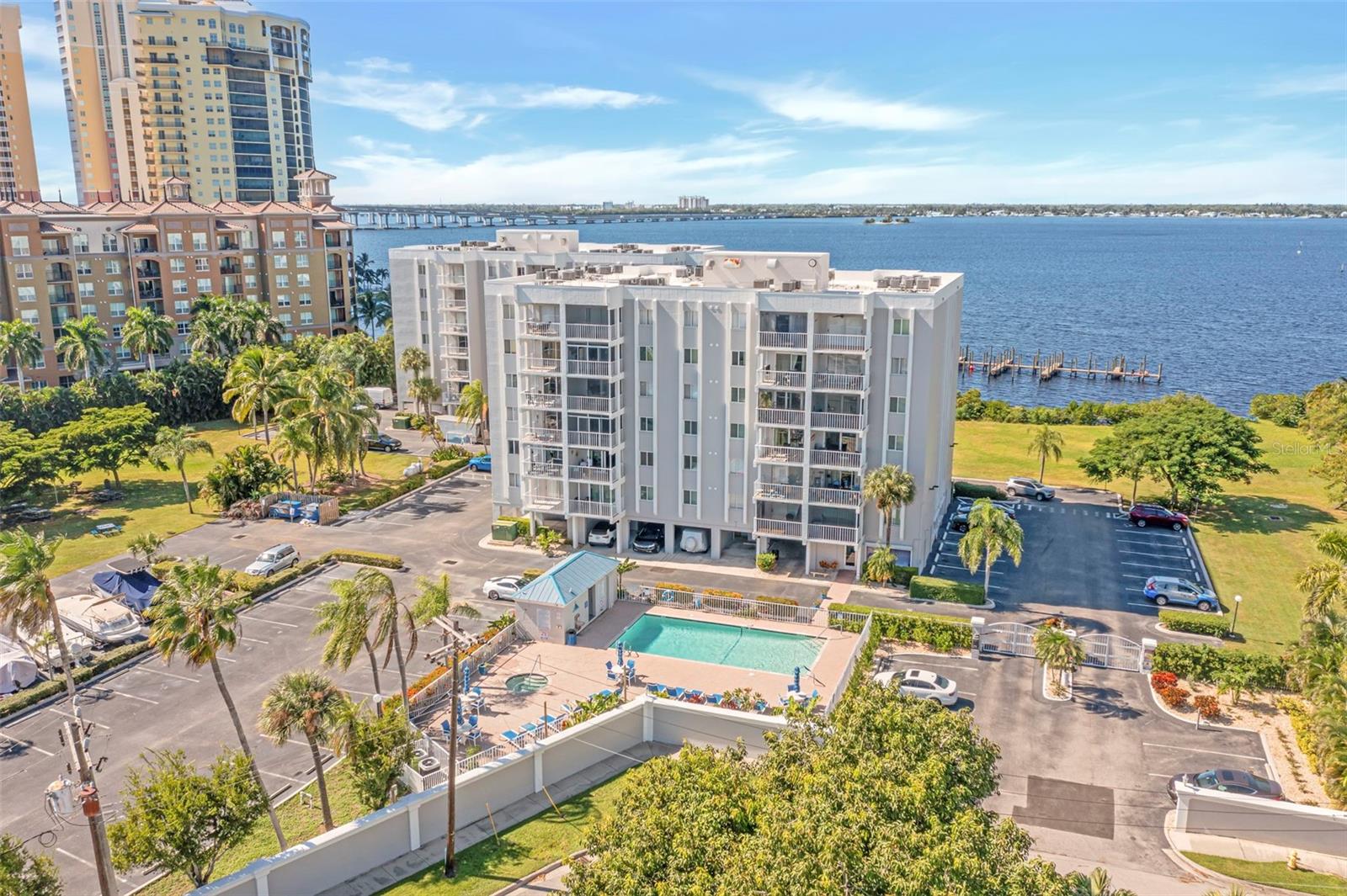 Condominium em FORT MYERS, FL - Daniel Dourado