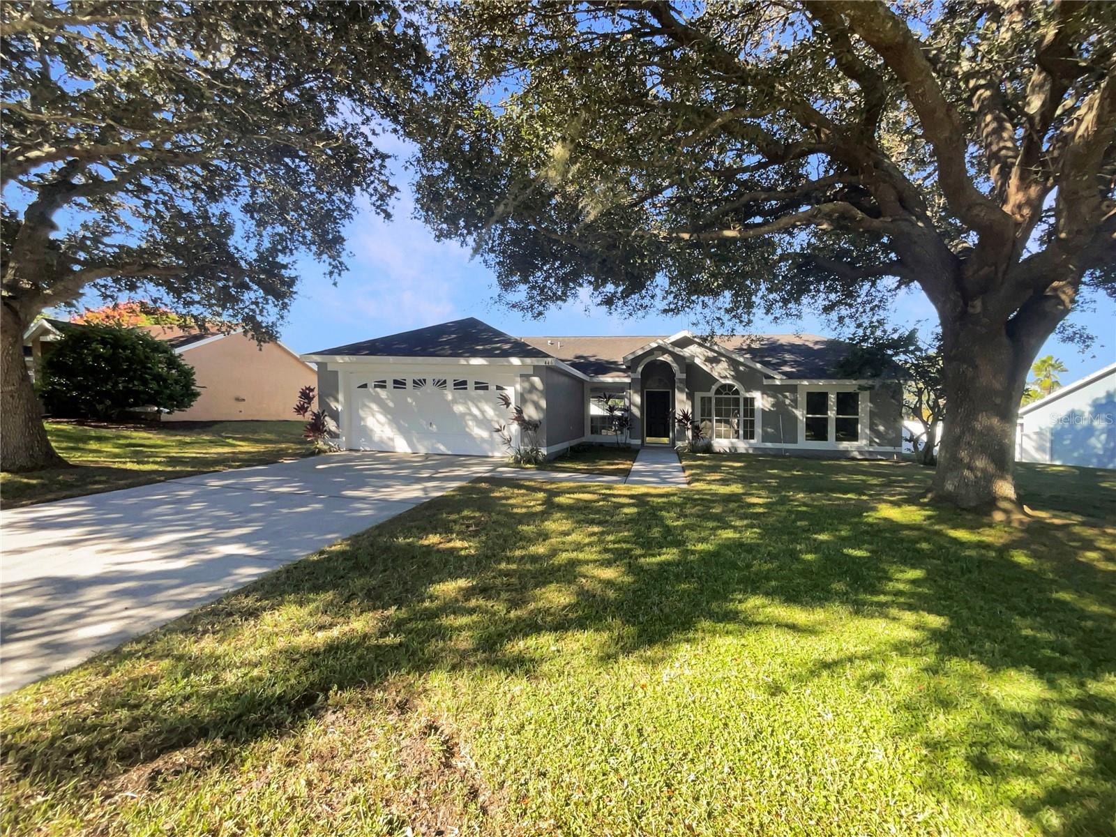 Single Family Residence em DAVENPORT, FL - Daniel Dourado