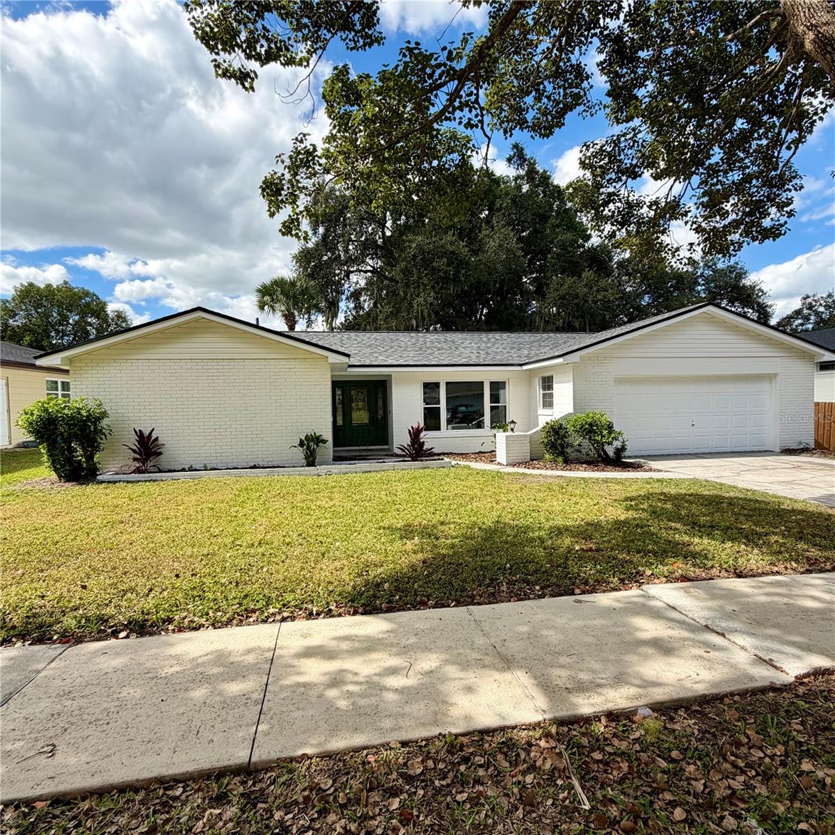 Single Family Residence em ALTAMONTE SPRINGS, FL - Daniel Dourado