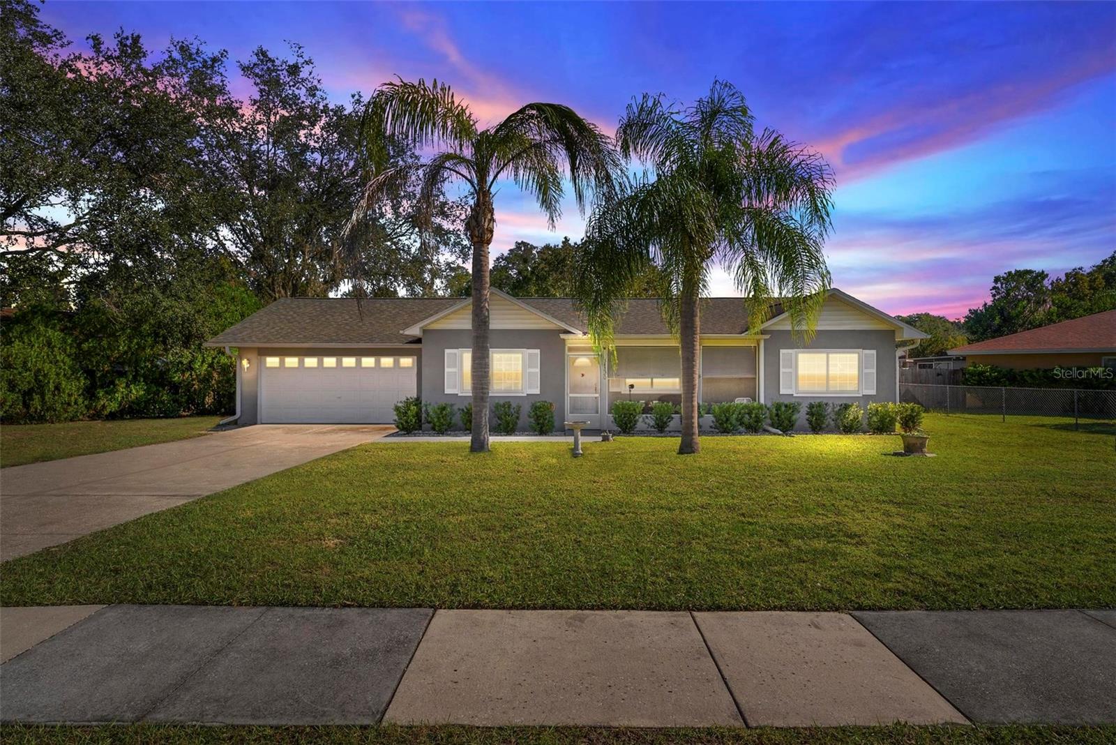 Single Family Residence em FRUITLAND PARK, FL - Daniel Dourado