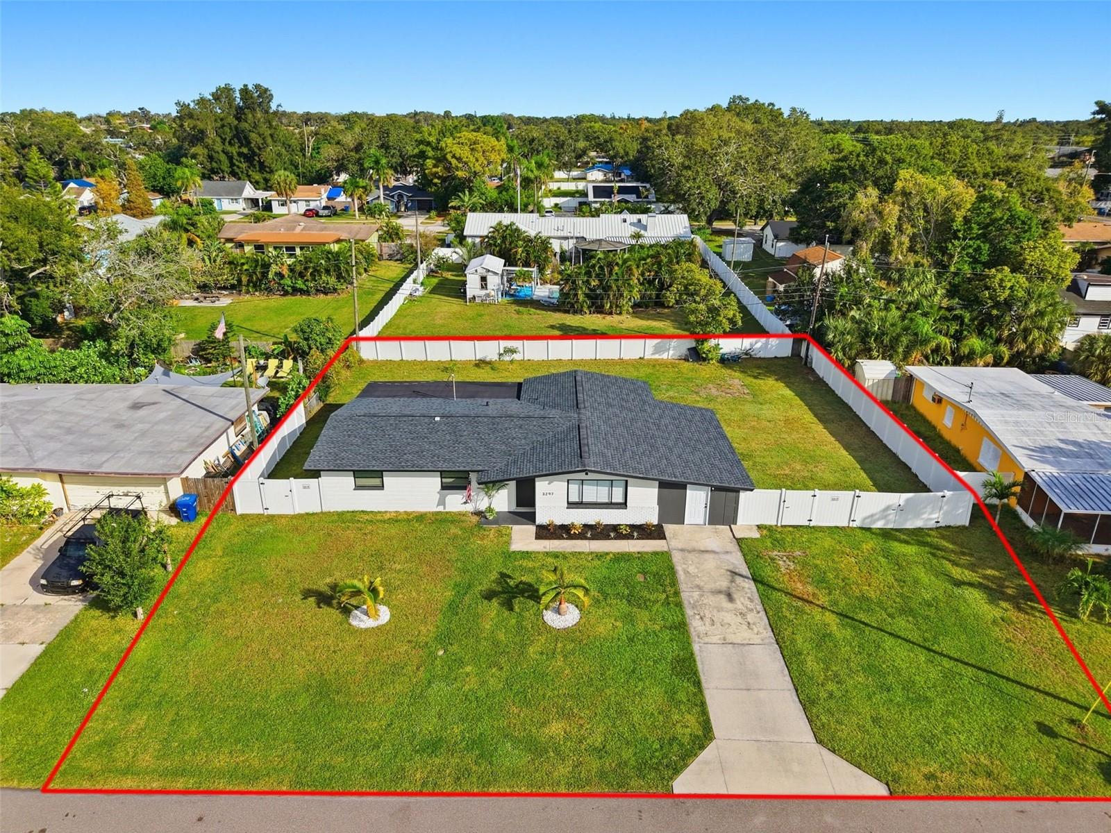 Single Family Residence em LARGO, FL - Daniel Dourado