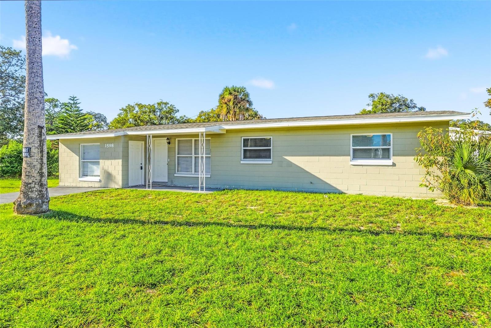 Single Family Residence in DAYTONA BEACH, FL - Daniel Dourado