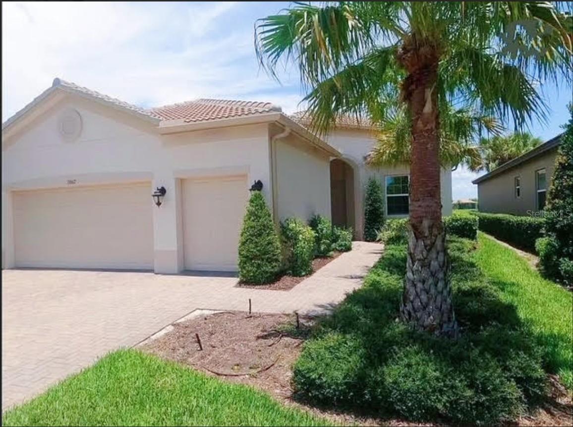 Single Family Residence em WIMAUMA, FL - Daniel Dourado