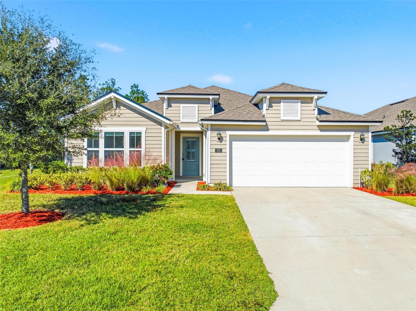 Single Family Residence in PALM COAST, FL - Daniel Dourado