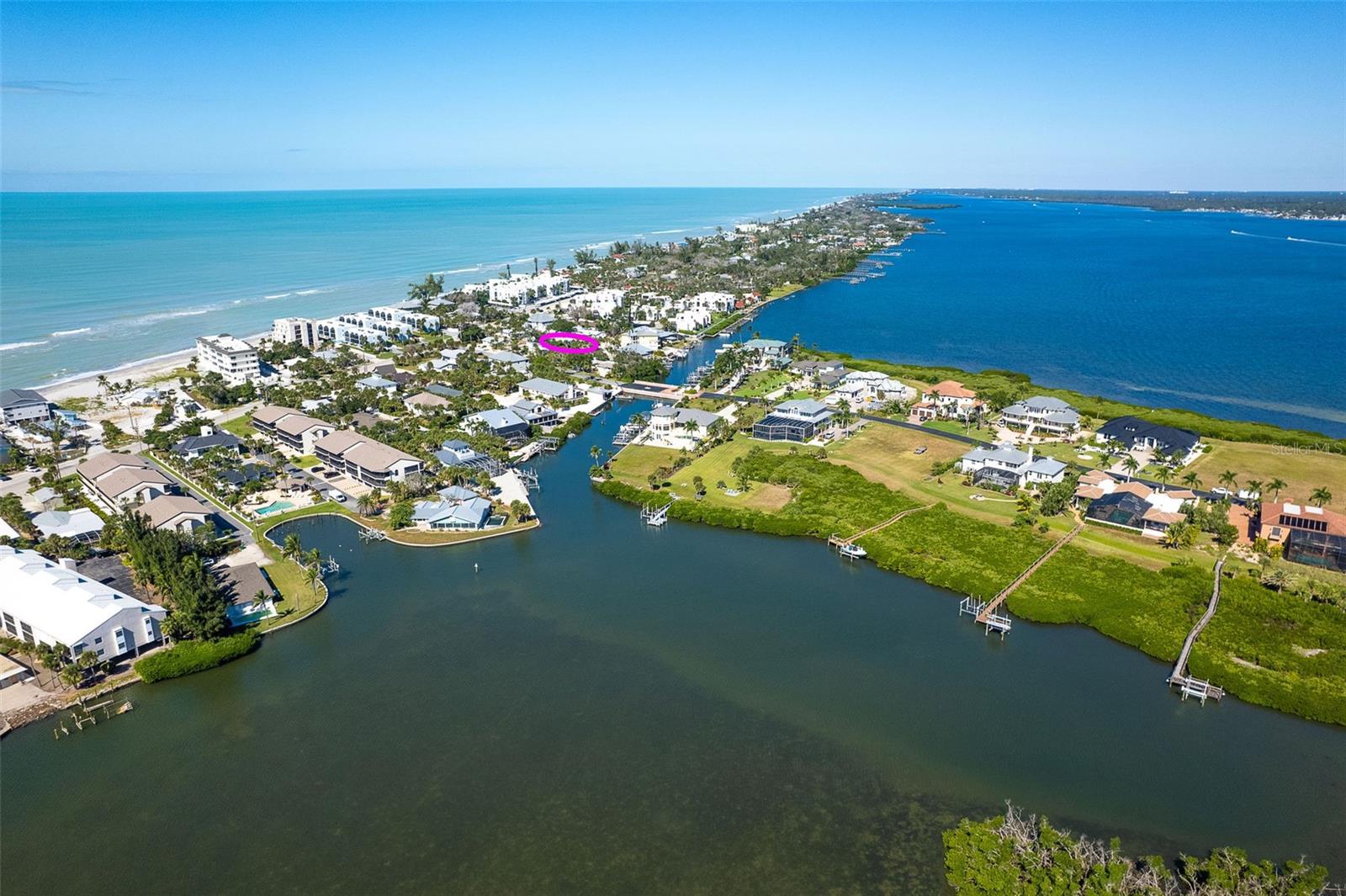 Single Family Residence in ENGLEWOOD, FL - Daniel Dourado