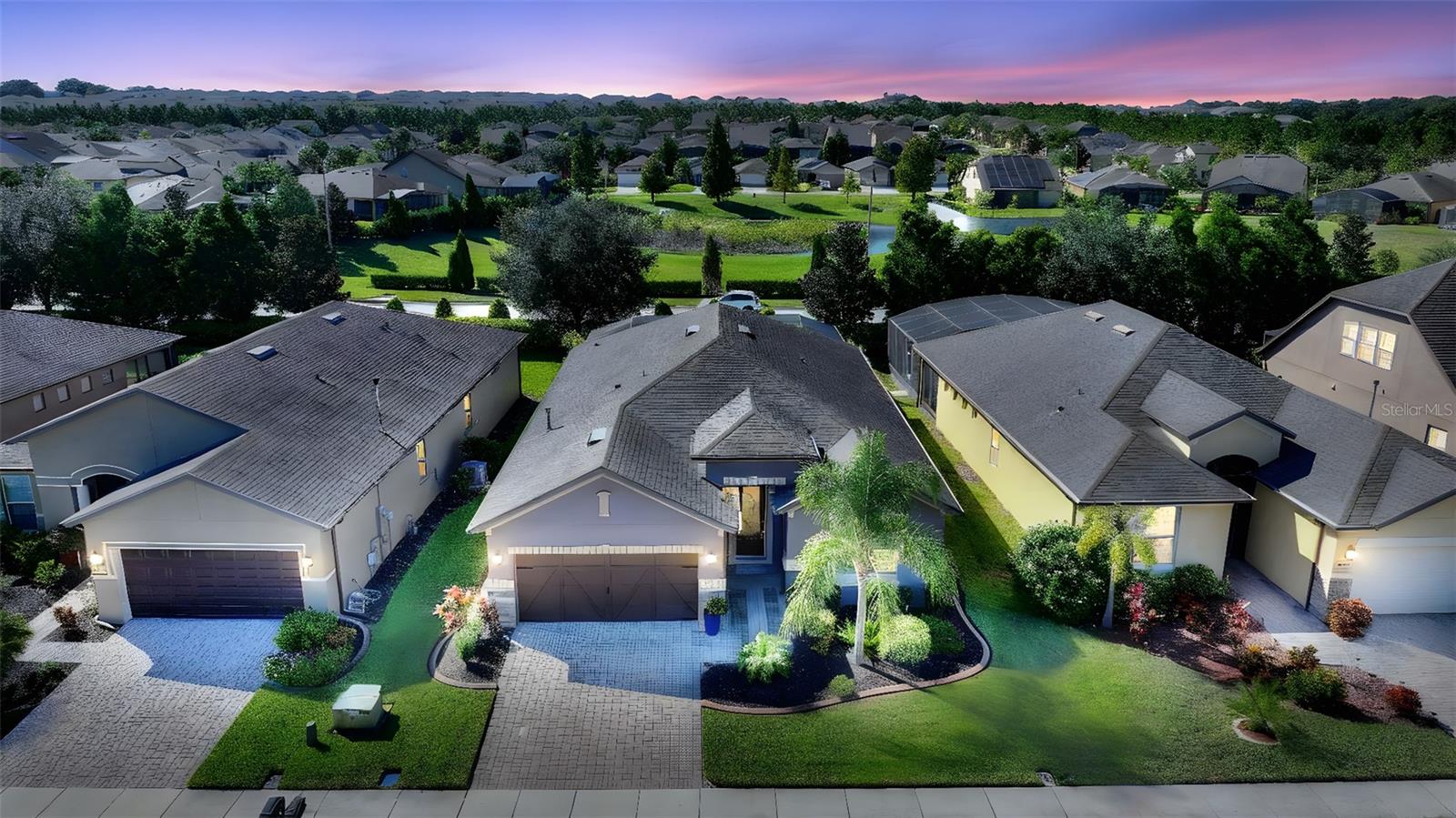 Single Family Residence em DAVENPORT, FL - Daniel Dourado