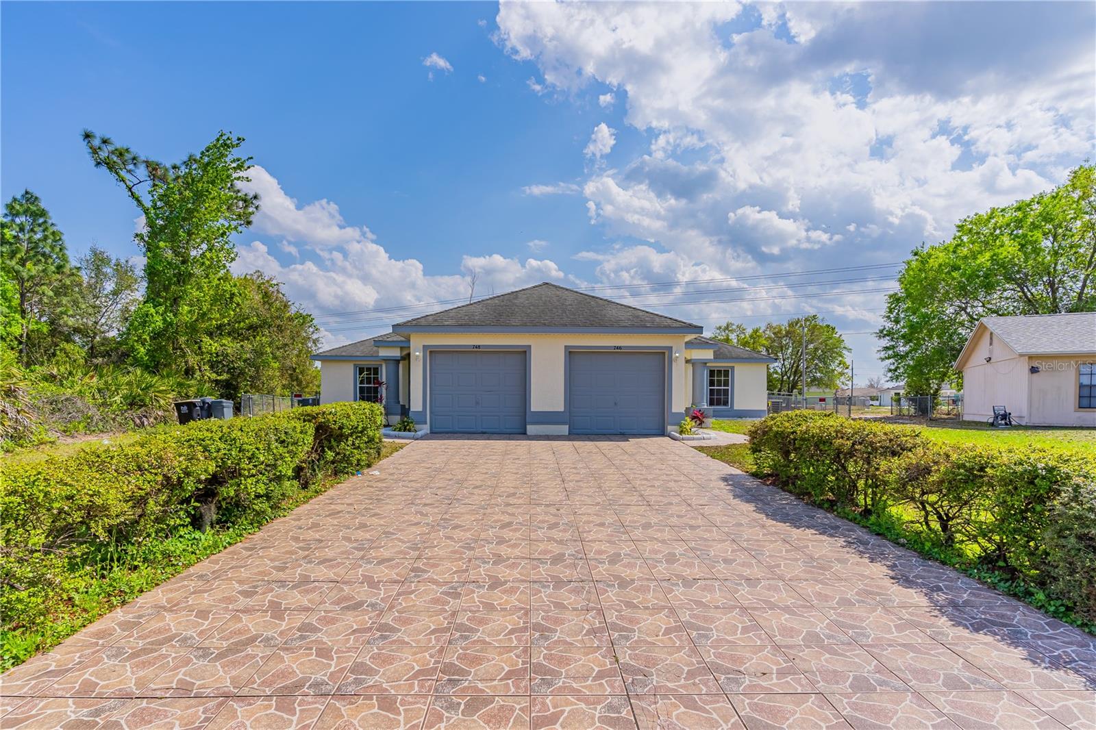 Duplex in POINCIANA, FL - Daniel Dourado