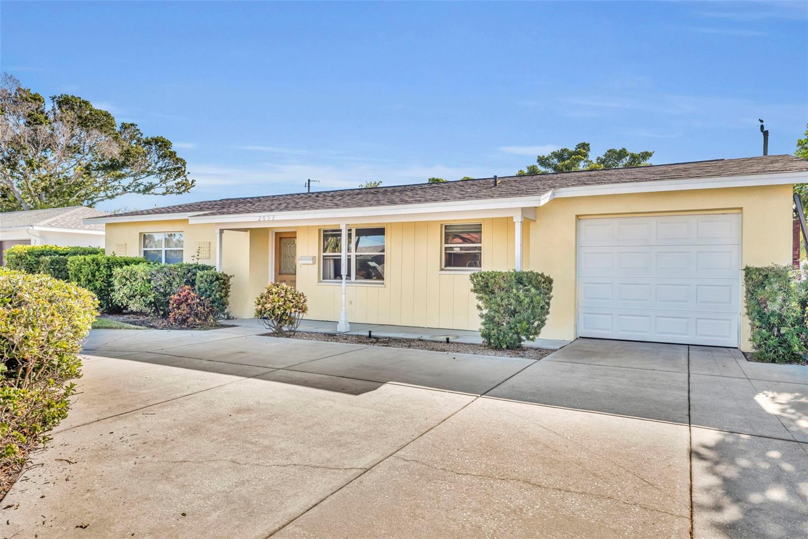 Single Family Residence em ST PETE BEACH, FL - Daniel Dourado