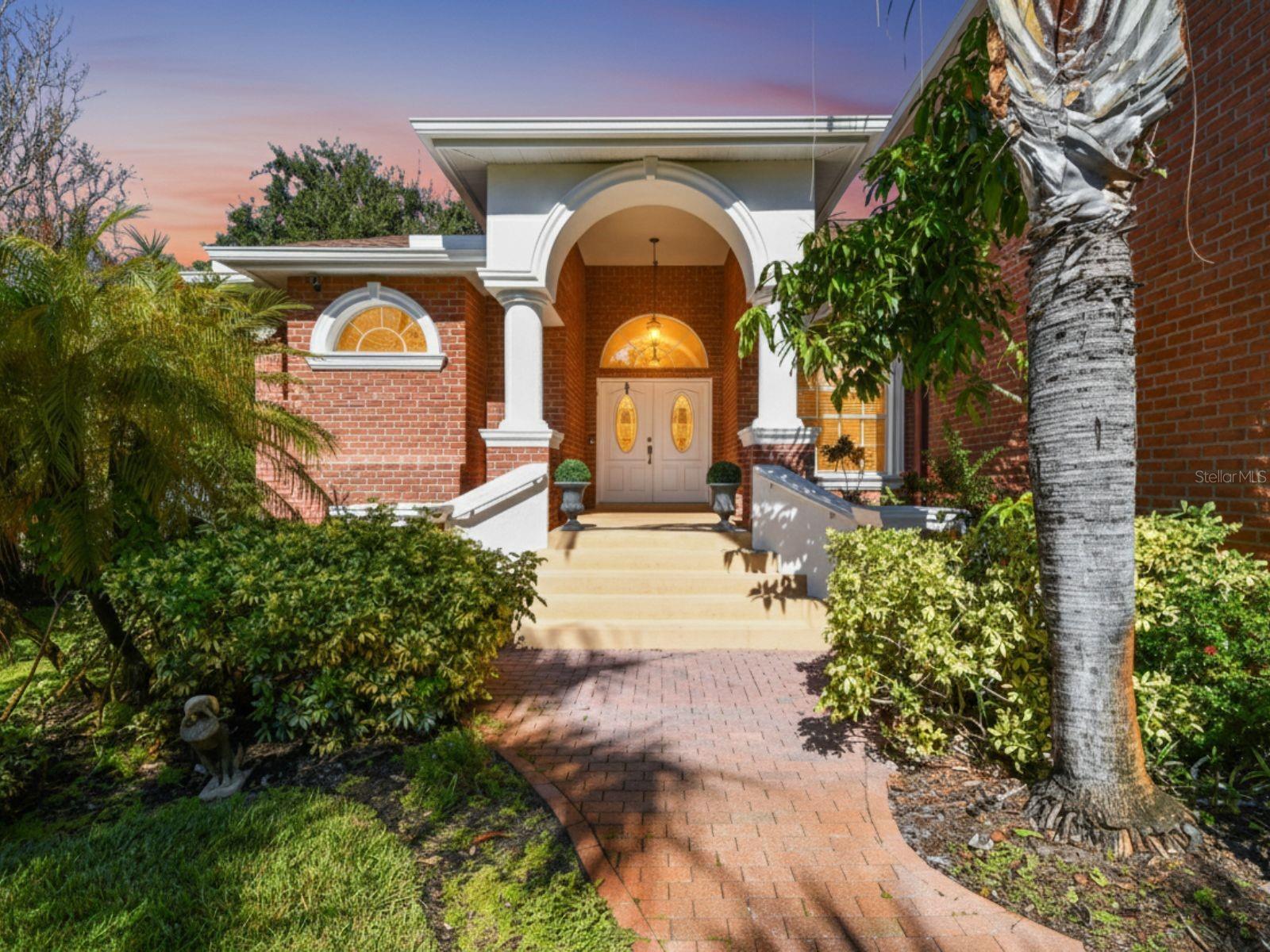 Single Family Residence em TARPON SPRINGS, FL - Daniel Dourado