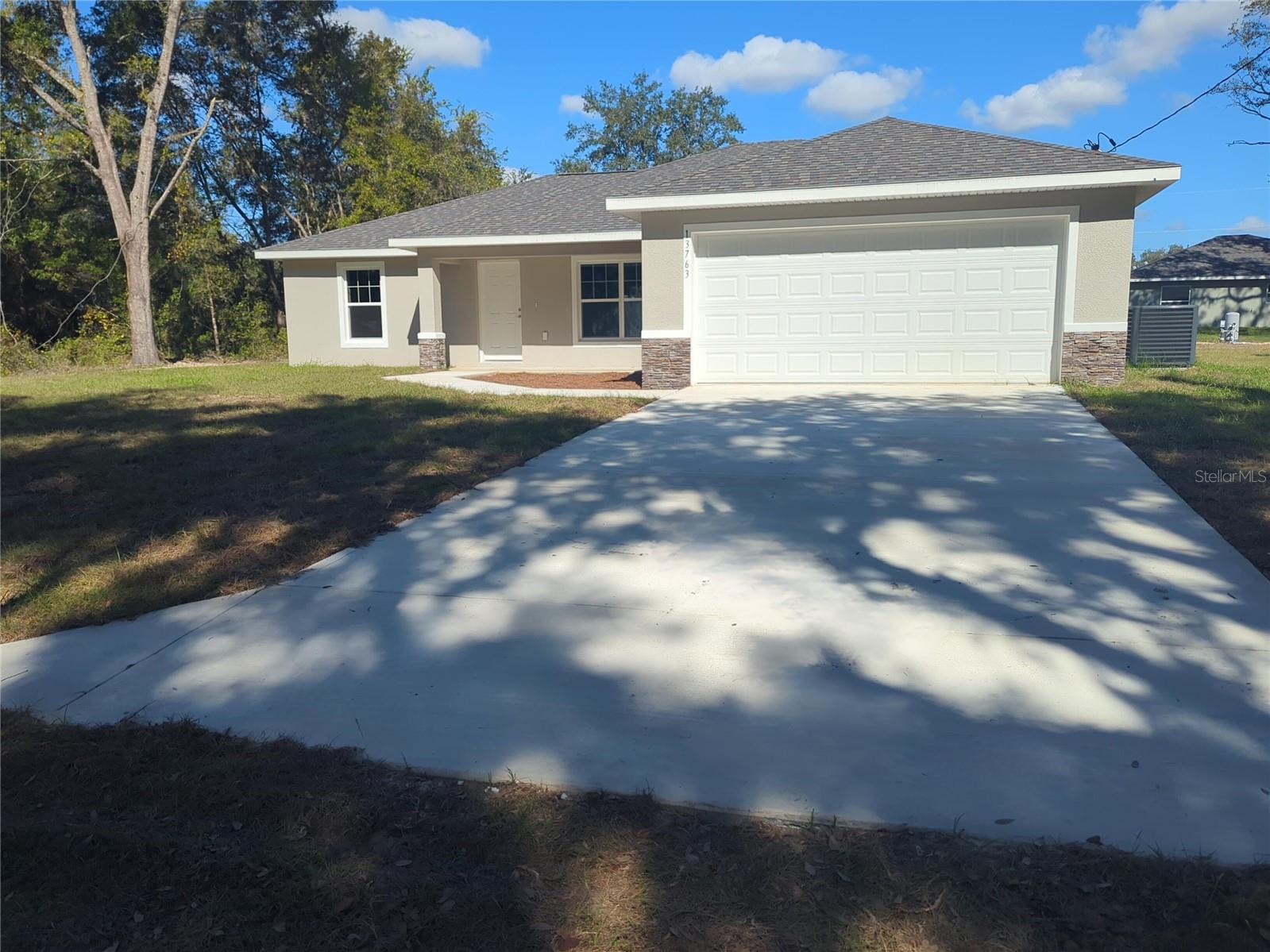 Single Family Residence em DUNNELLON, FL - Daniel Dourado