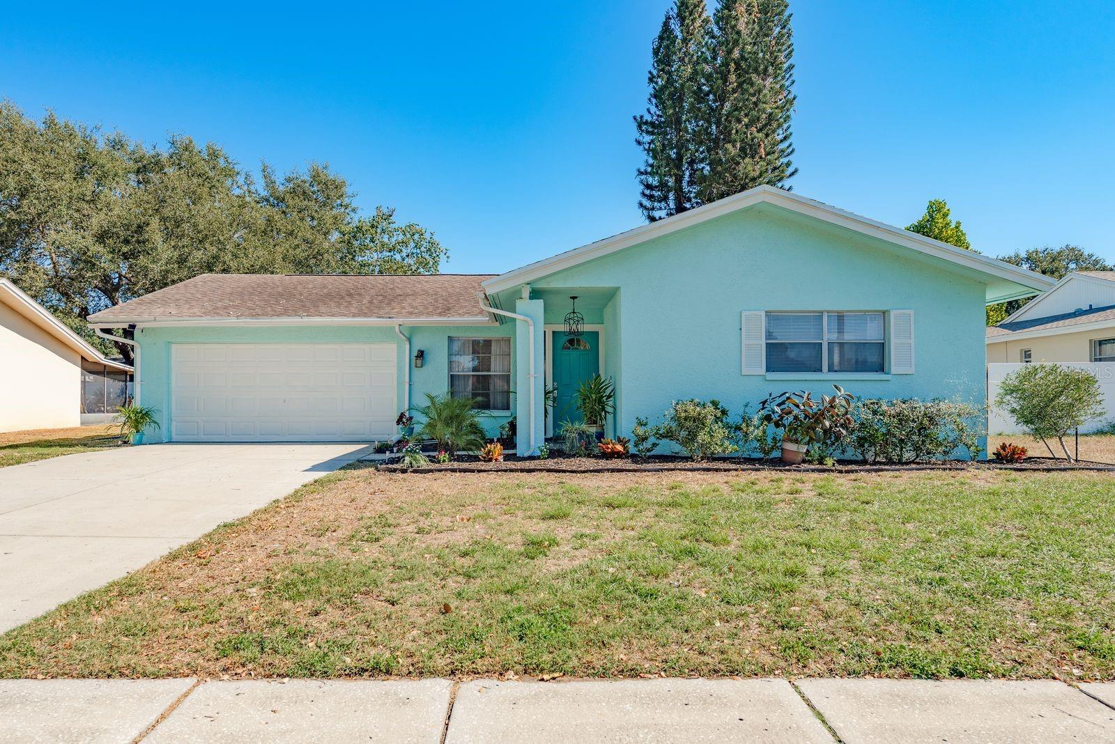 Single Family Residence in DUNEDIN, FL - Daniel Dourado