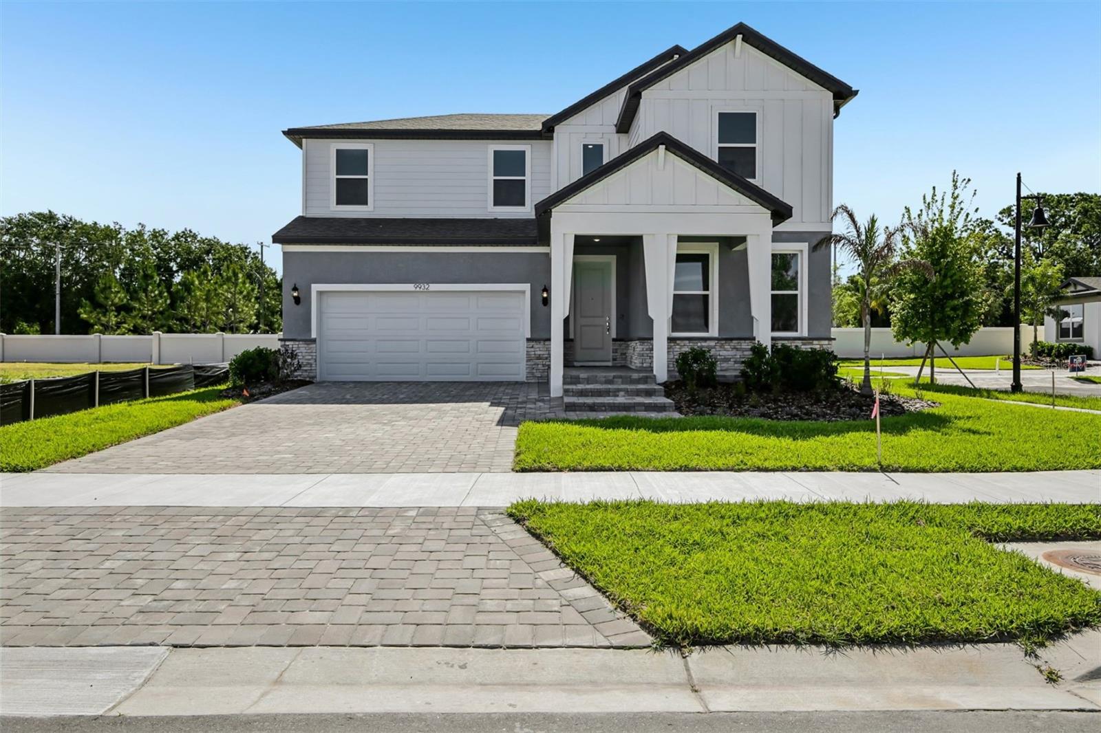 Single Family Residence in RIVERVIEW, FL - Daniel Dourado
