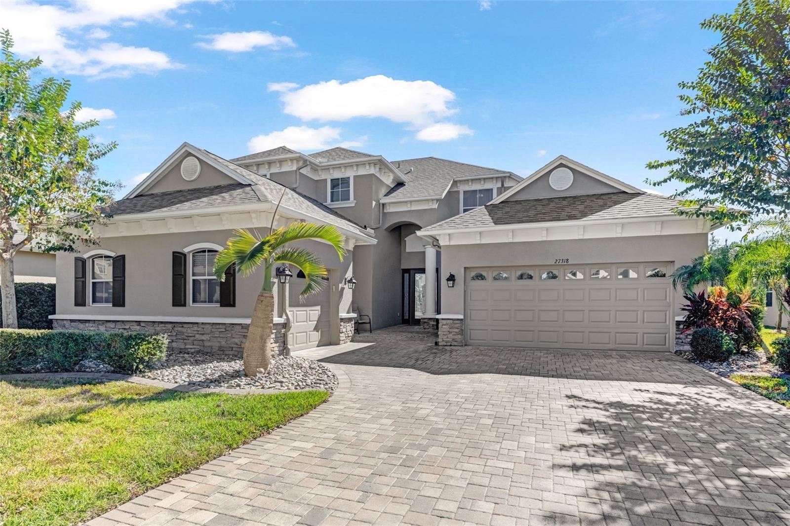 Single Family Residence em WESLEY CHAPEL, FL - Daniel Dourado