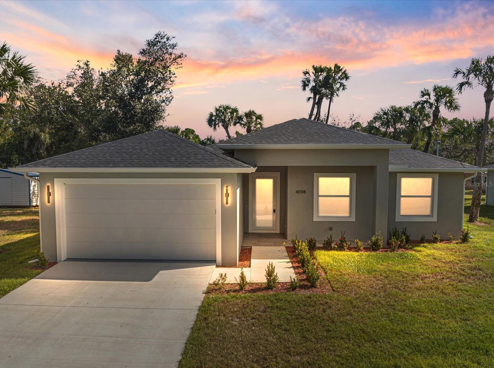 Single Family Residence in NORTH PORT, FL - Daniel Dourado