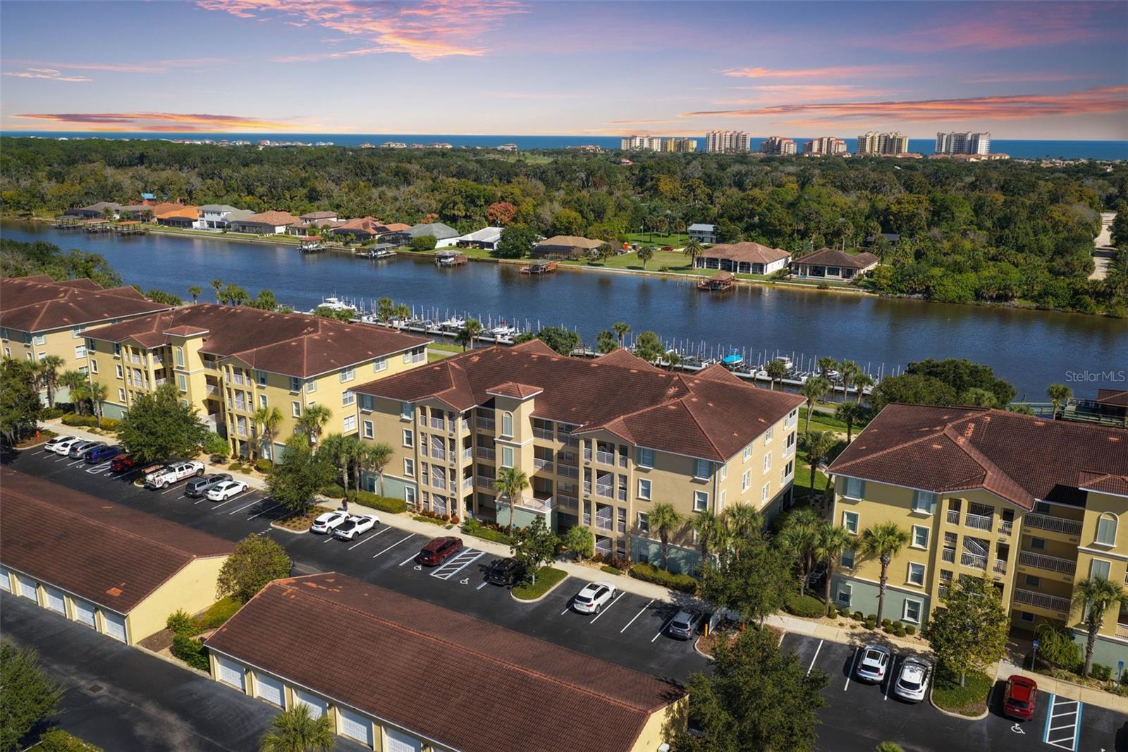 Condominium in PALM COAST, FL - Daniel Dourado