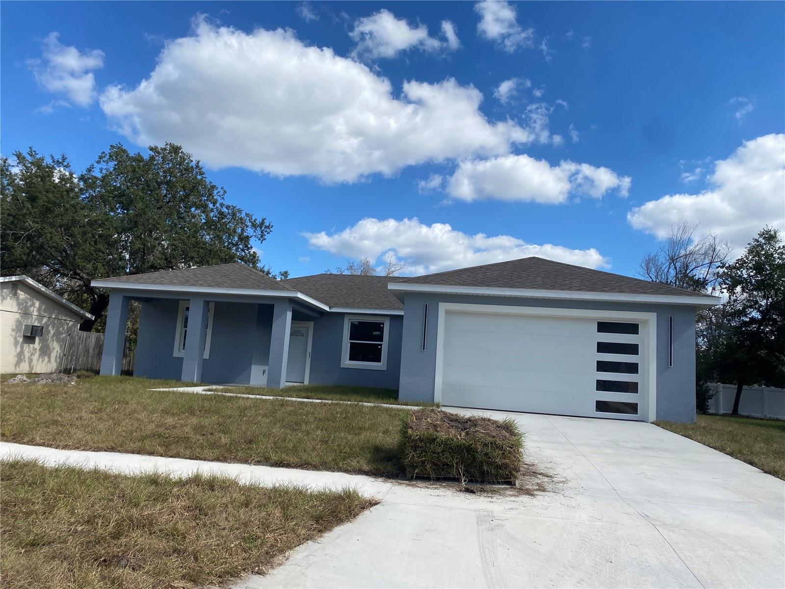 Single Family Residence em DELTONA, FL - Daniel Dourado