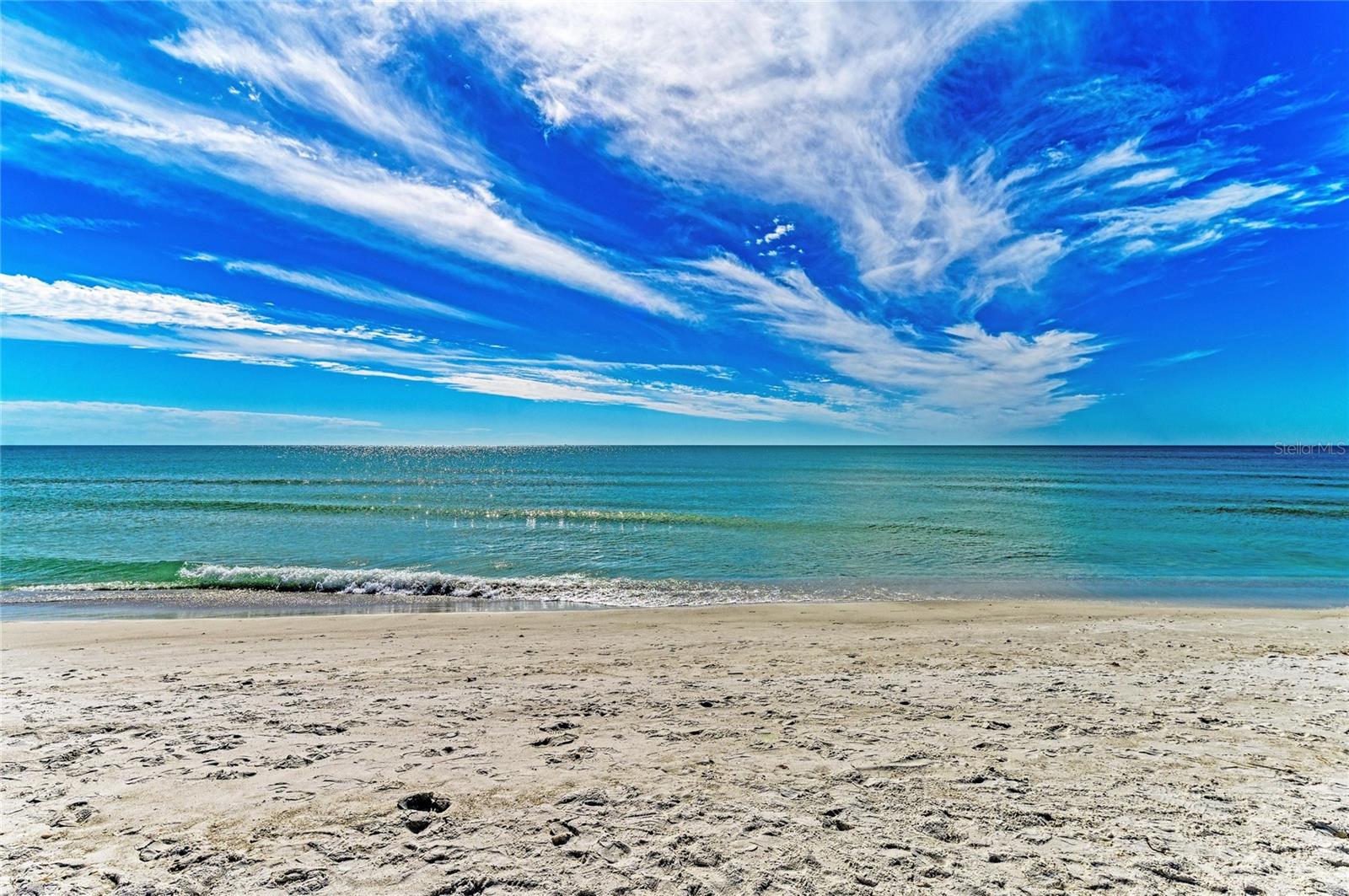 Condominium in HOLMES BEACH, FL - Daniel Dourado