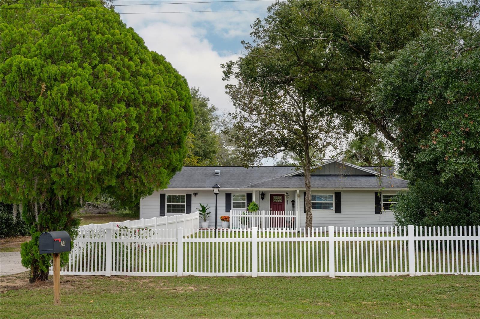 Single Family Residence em EUSTIS, FL - Daniel Dourado