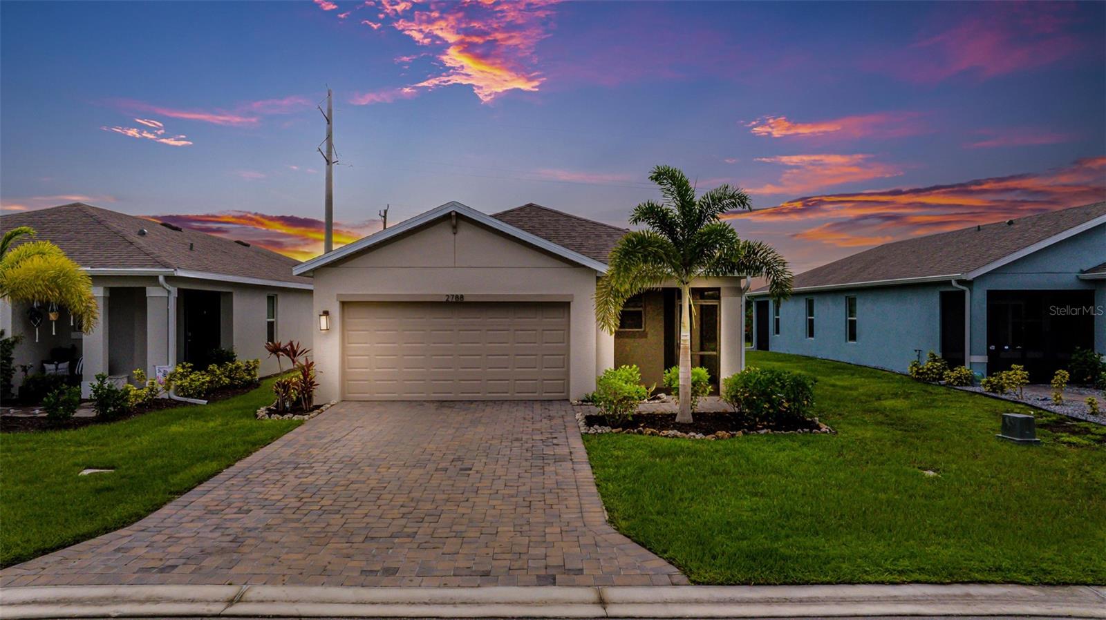 Single Family Residence em NORTH FORT MYERS, FL - Daniel Dourado